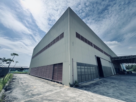Spacious Detached Factory in Bukit Kemuning Seksyen 32